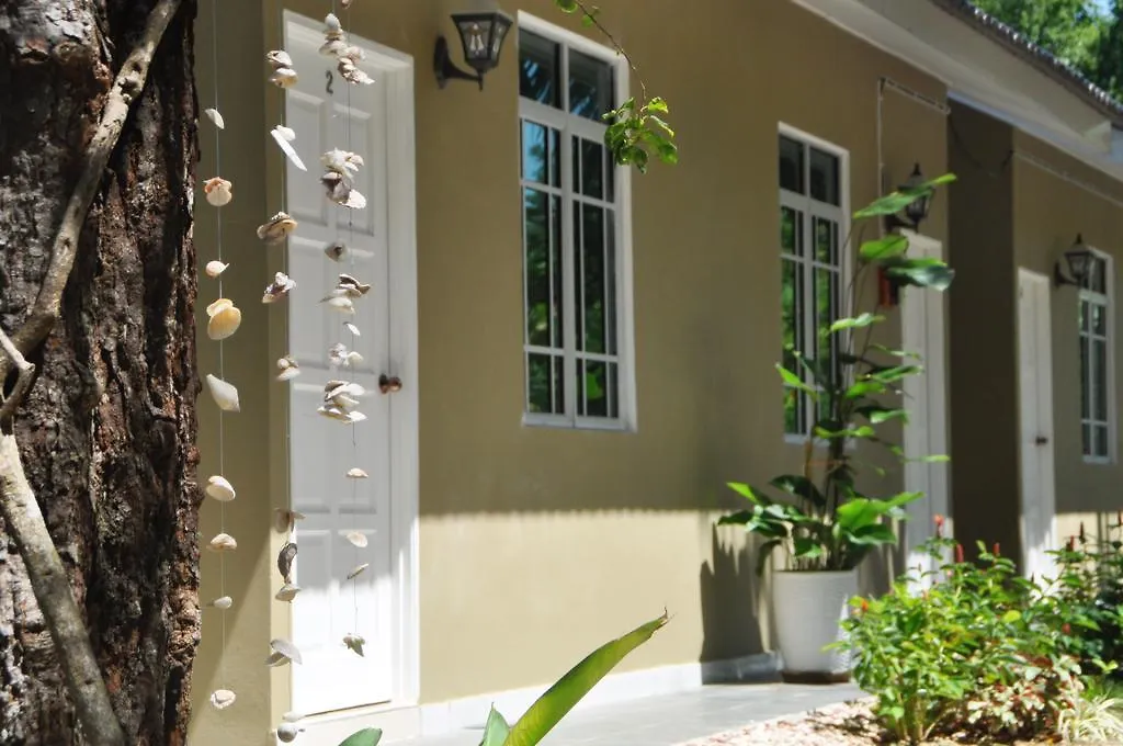 Sunset Bay Cottage Langkawi 0*,  Malaysia